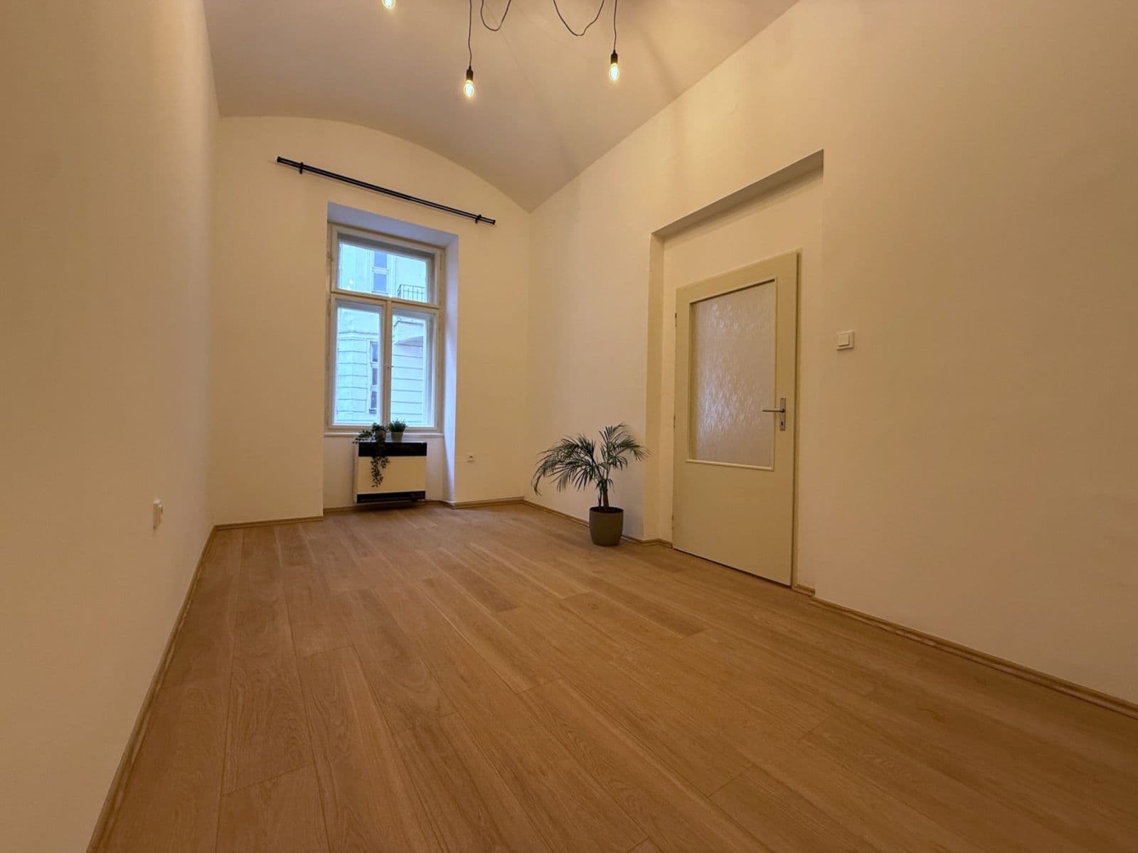 Prenájom bytu 2-izbový 47 m², Gorazdova, Praha, Praha Prenájom bytu 2-izbový 47 m², Gorazdova, Praha, Praha
