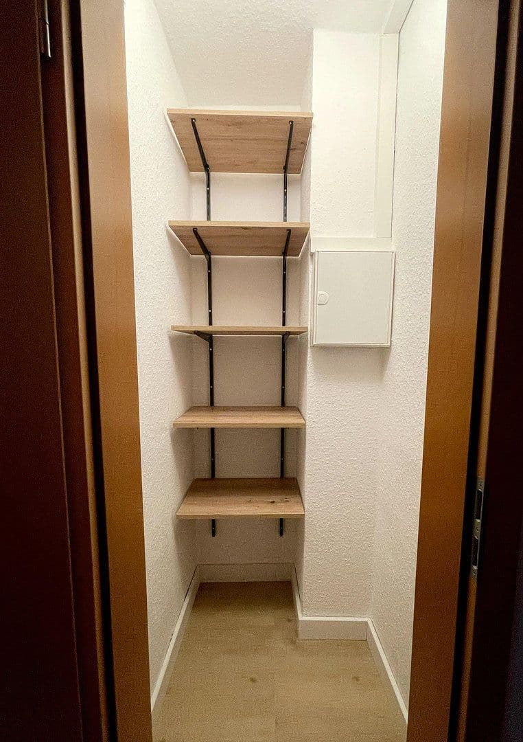 Prenájom bytu 3-izbový 71 m², Remscheid, Severné Porýnie - Westfálsko Prenájom bytu 3-izbový 71 m², Remscheid, Severné Porýnie - Westfálsko