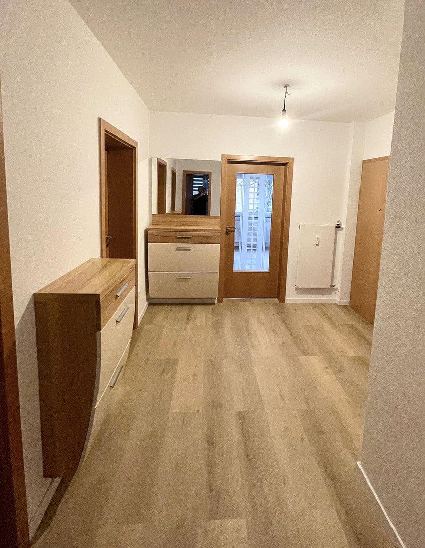 Prenájom bytu 3-izbový 71 m², Remscheid, Severné Porýnie - Westfálsko Prenájom bytu 3-izbový 71 m², Remscheid, Severné Porýnie - Westfálsko