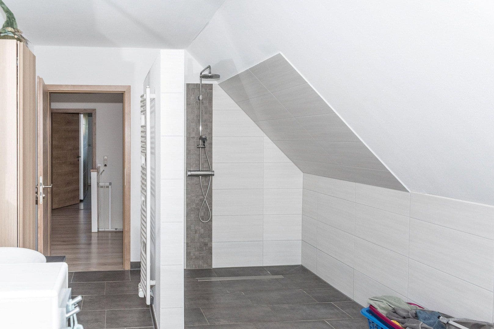 Predaj domu 143 m², pozemek 769 m², Bremen, Brémy Predaj domu 143 m², pozemek 769 m², Bremen, Brémy