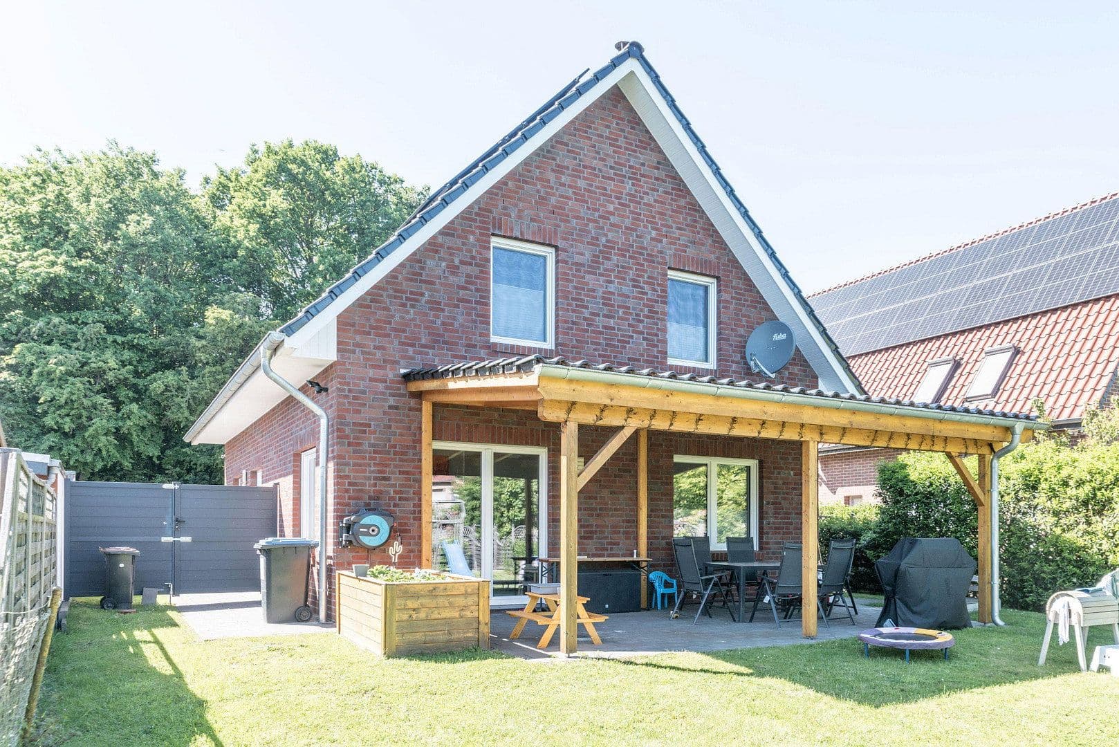 Predaj domu 143 m², pozemek 769 m², Bremen, Brémy Predaj domu 143 m², pozemek 769 m², Bremen, Brémy