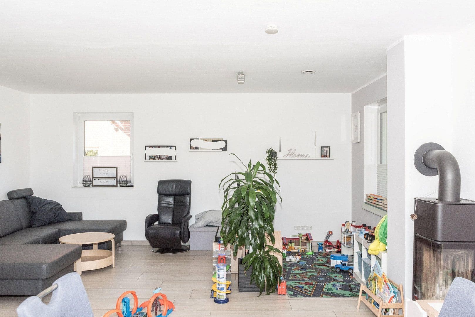 Predaj domu 143 m², pozemek 769 m², Bremen, Brémy Predaj domu 143 m², pozemek 769 m², Bremen, Brémy