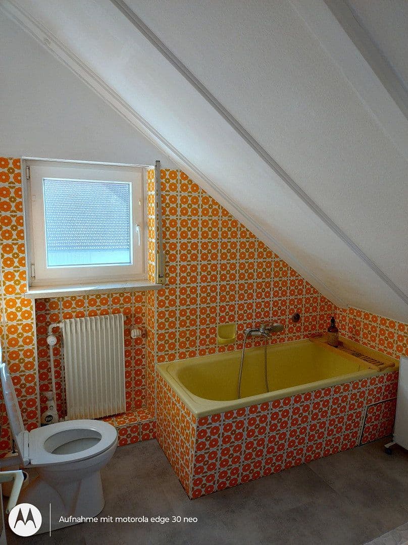Predaj domu 143 m², pozemek 495 m², Adelshofen, Bavorsko Predaj domu 143 m², pozemek 495 m², Adelshofen, Bavorsko