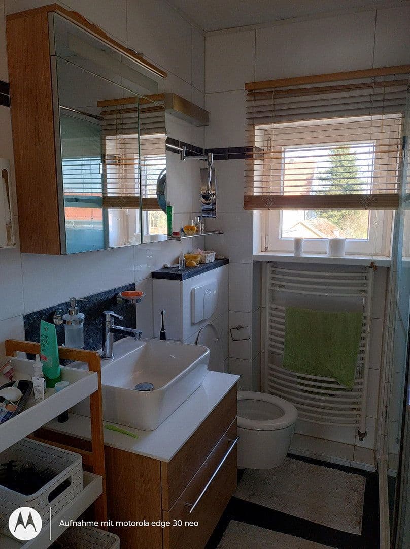 Predaj domu 143 m², pozemek 495 m², Adelshofen, Bavorsko Predaj domu 143 m², pozemek 495 m², Adelshofen, Bavorsko