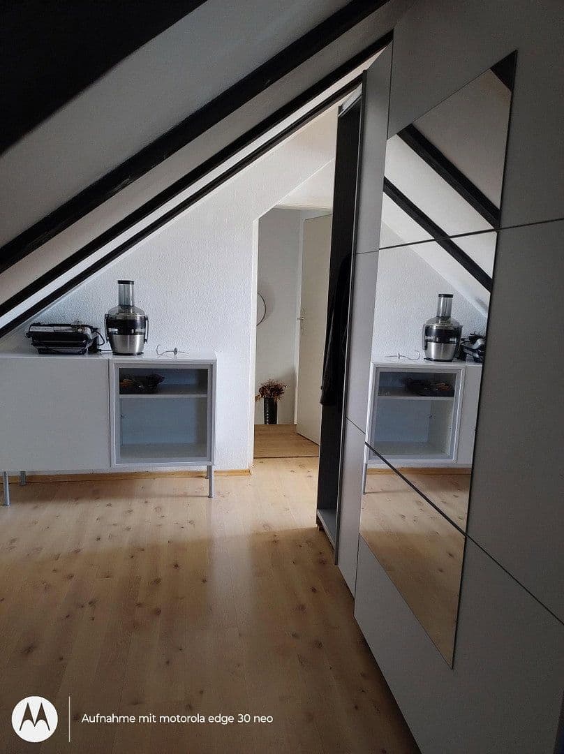 Predaj domu 143 m², pozemek 495 m², Adelshofen, Bavorsko Predaj domu 143 m², pozemek 495 m², Adelshofen, Bavorsko