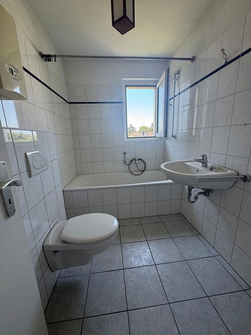 Prenájom bytu 2-izbový 51 m², Hohenzollernstraße 16, Troisdorf, Severné Porýnie - Westfálsko Prenájom bytu 2-izbový 51 m², Hohenzollernstraße 16, Troisdorf, Severné Porýnie - Westfálsko