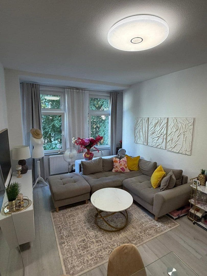 Predaj bytu 2-izbový 41 m², Röhrenstraße, Düsseldorf, Severné Porýnie - Westfálsko Predaj bytu 2-izbový 41 m², Röhrenstraße, Düsseldorf, Severné Porýnie - Westfálsko