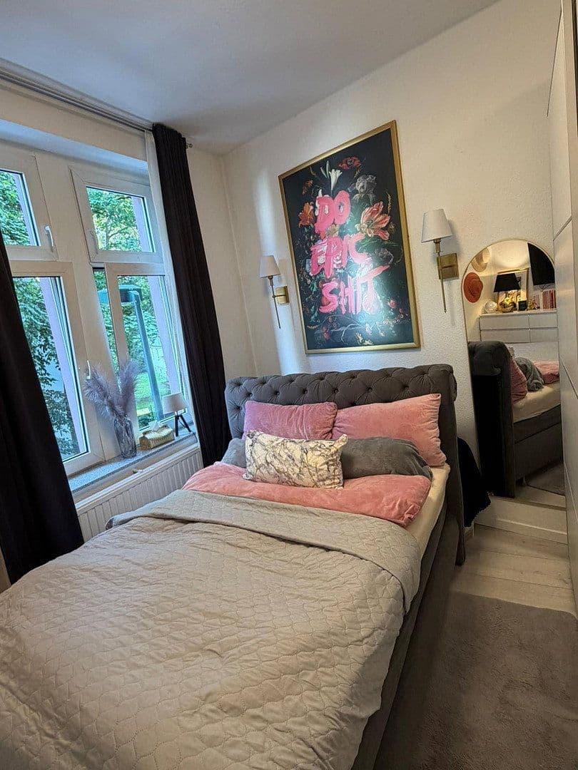 Predaj bytu 2-izbový 41 m², Röhrenstraße, Düsseldorf, Severné Porýnie - Westfálsko Predaj bytu 2-izbový 41 m², Röhrenstraße, Düsseldorf, Severné Porýnie - Westfálsko