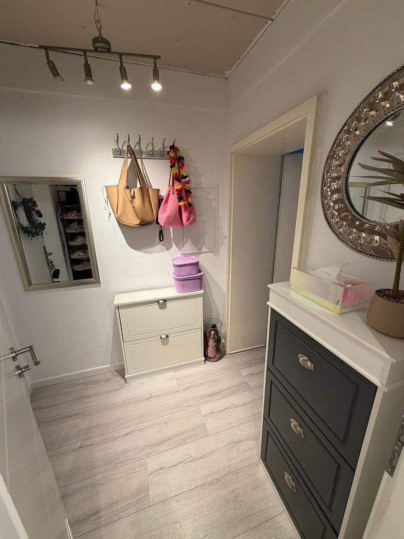 Predaj bytu 2-izbový 41 m², Röhrenstraße, Düsseldorf, Severné Porýnie - Westfálsko Predaj bytu 2-izbový 41 m², Röhrenstraße, Düsseldorf, Severné Porýnie - Westfálsko