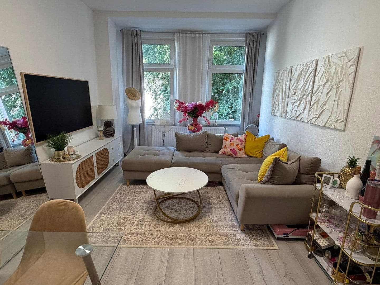 Predaj bytu 2-izbový 41 m², Röhrenstraße, Düsseldorf, Severné Porýnie - Westfálsko Predaj bytu 2-izbový 41 m², Röhrenstraße, Düsseldorf, Severné Porýnie - Westfálsko