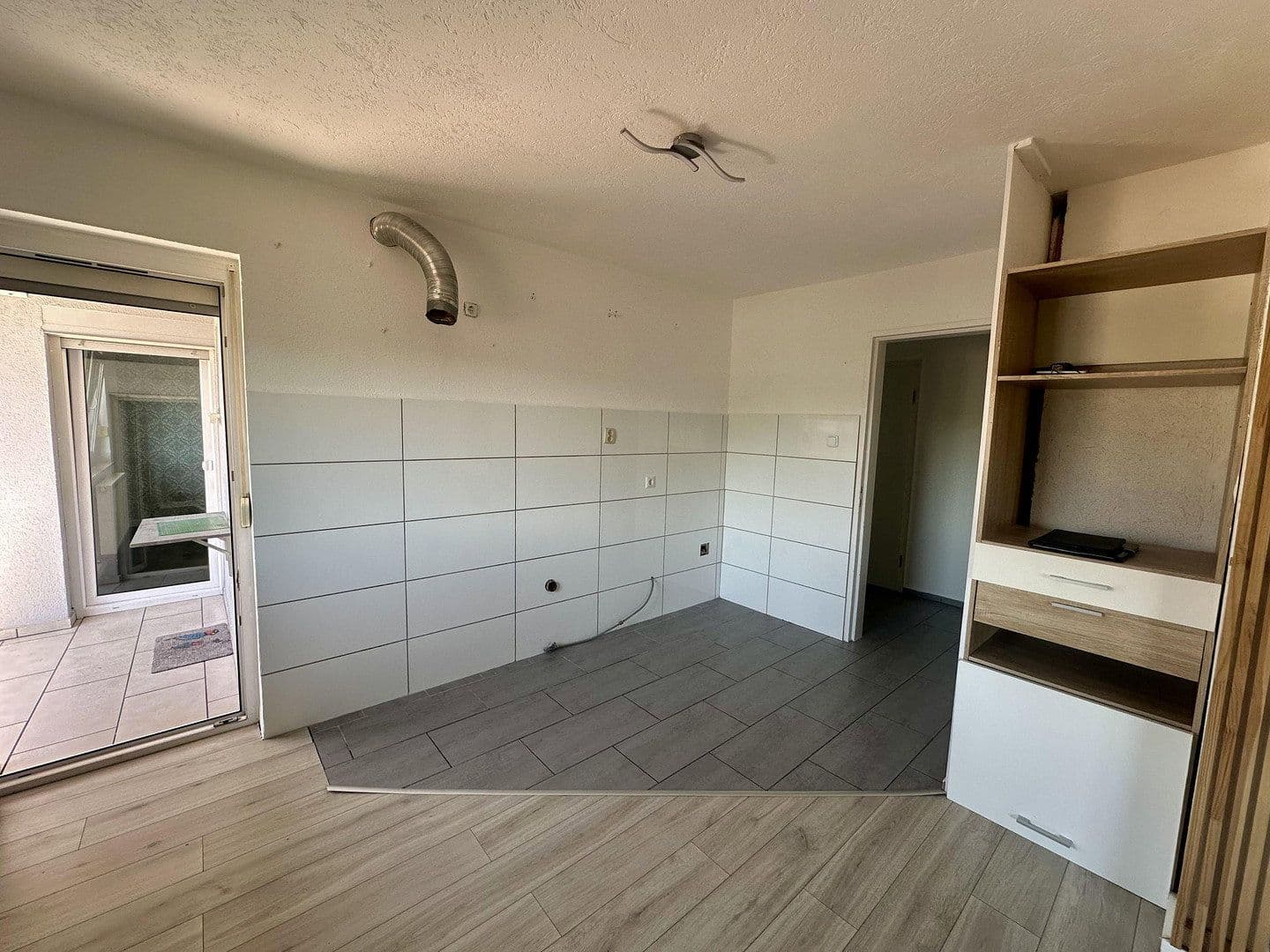 Prenájom bytu 3-izbový 81 m², Ringstraße 11, Walldürn, Bádensko-Wurttembersko Prenájom bytu 3-izbový 81 m², Ringstraße 11, Walldürn, Bádensko-Wurttembersko
