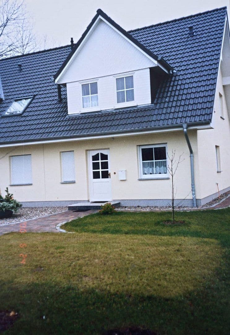 Predaj domu 96 m², pozemek 480 m², Peenestraße 48b, Karlshagen, Meklenbursko-Predpomoransko Predaj domu 96 m², pozemek 480 m², Peenestraße 48b, Karlshagen, Meklenbursko-Predpomoransko