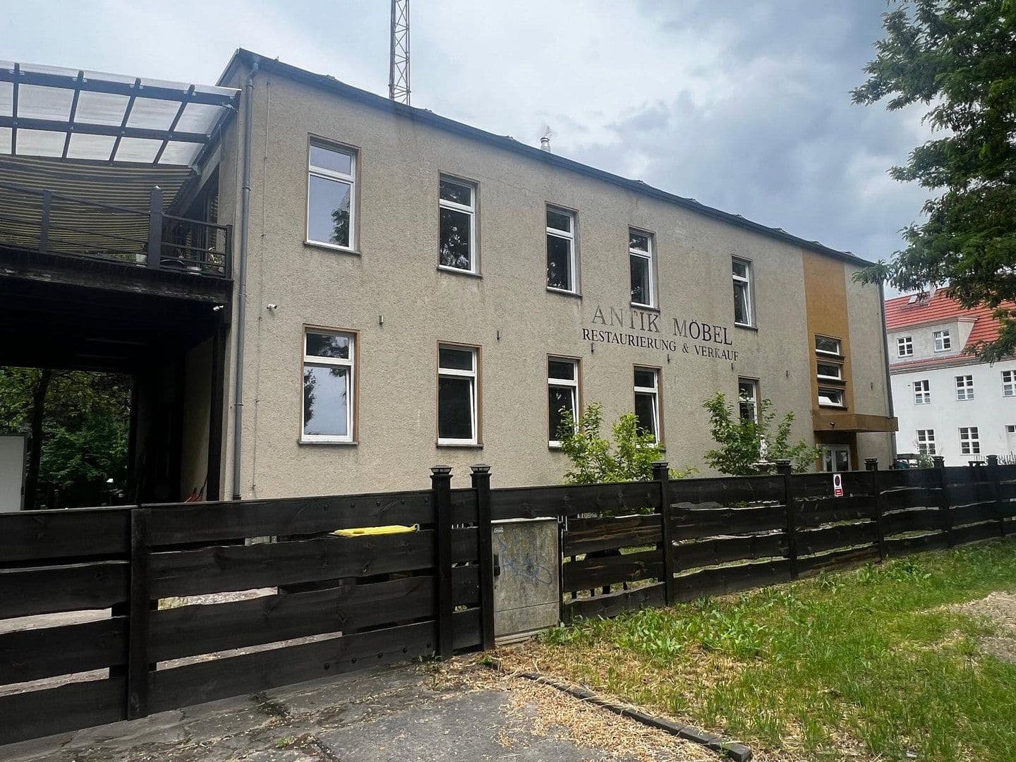 Predaj domu 540 m², pozemek 2.137 m², Akazienallee 10c, Wandlitz, Brandenbursko Predaj domu 540 m², pozemek 2.137 m², Akazienallee 10c, Wandlitz, Brandenbursko
