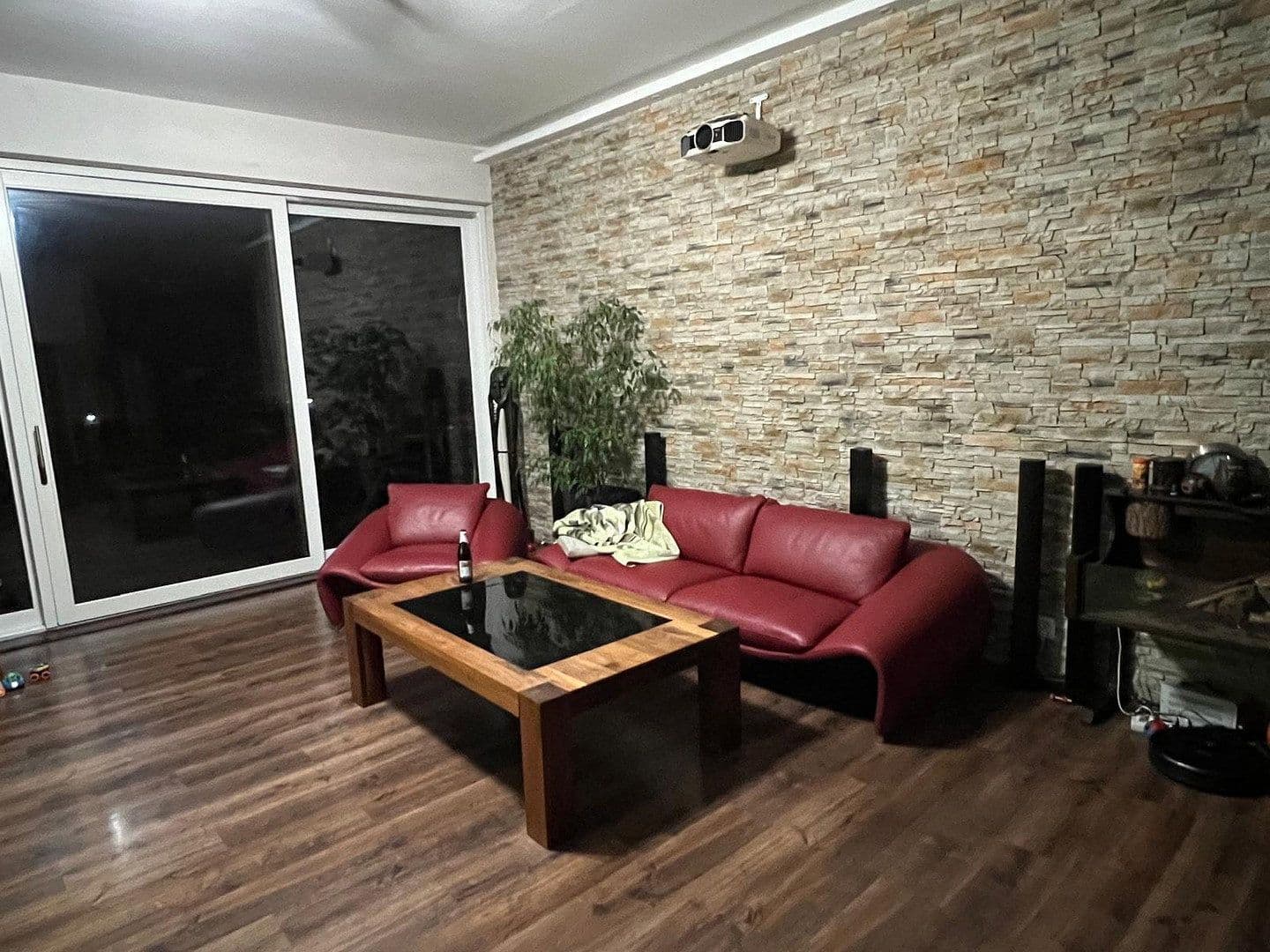 Predaj domu 540 m², pozemek 2.137 m², Akazienallee 10c, Wandlitz, Brandenbursko Predaj domu 540 m², pozemek 2.137 m², Akazienallee 10c, Wandlitz, Brandenbursko
