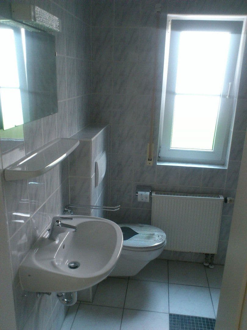 Prenájom bytu 2-izbový 55 m², Bergstrasse 24 a, Nörtershausen, Porýnie-Falcko Prenájom bytu 2-izbový 55 m², Bergstrasse 24 a, Nörtershausen, Porýnie-Falcko