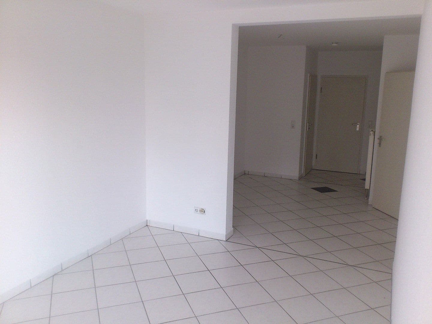 Prenájom bytu 2-izbový 55 m², Bergstrasse 24 a, Nörtershausen, Porýnie-Falcko Prenájom bytu 2-izbový 55 m², Bergstrasse 24 a, Nörtershausen, Porýnie-Falcko