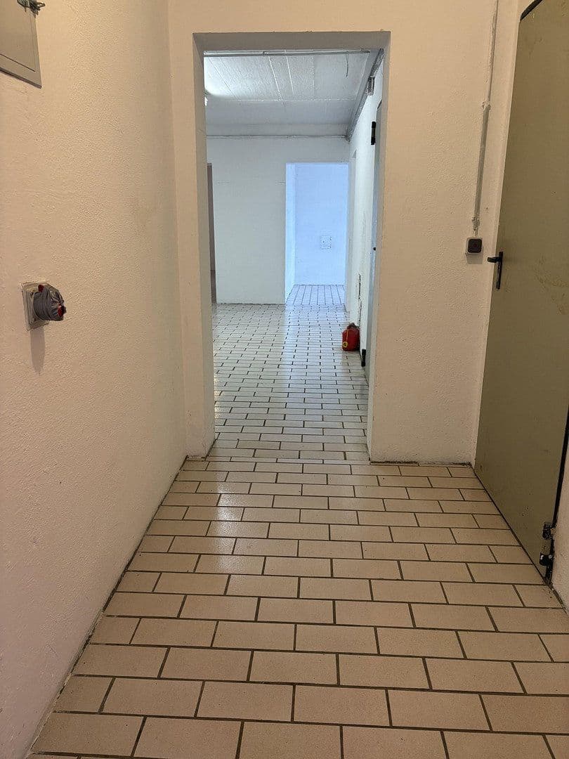 Predaj domu 245 m², pozemek 1.197 m², Kümmersbruck, Bavorsko Predaj domu 245 m², pozemek 1.197 m², Kümmersbruck, Bavorsko