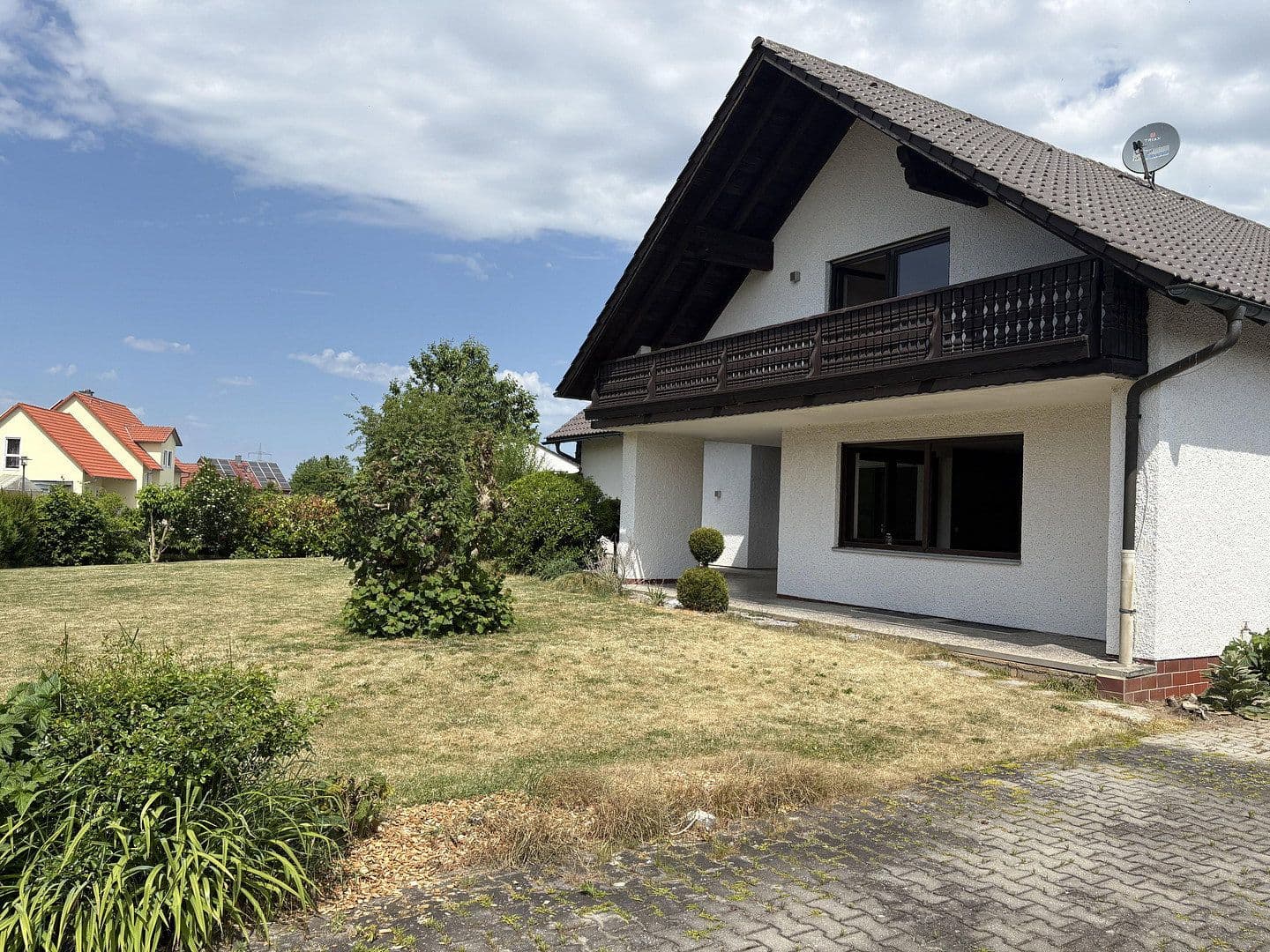 Predaj domu 245 m², pozemek 1.197 m², Kümmersbruck, Bavorsko Predaj domu 245 m², pozemek 1.197 m², Kümmersbruck, Bavorsko