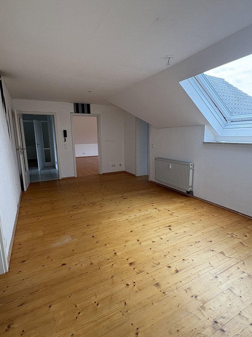 Predaj domu 245 m², pozemek 1.197 m², Kümmersbruck, Bavorsko Predaj domu 245 m², pozemek 1.197 m², Kümmersbruck, Bavorsko