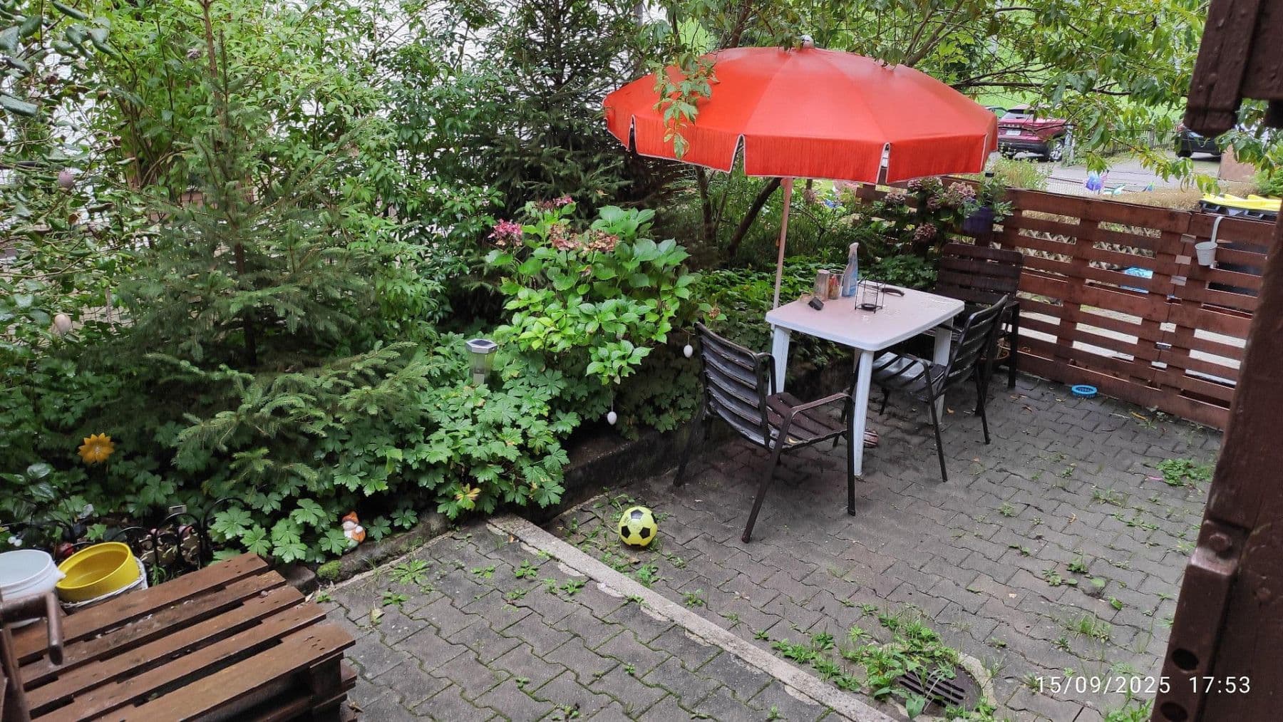 Predaj domu 240 m², pozemek 184 m², Hohenlohestr. 75, Bad Wildbad, Bádensko-Wurttembersko Predaj domu 240 m², pozemek 184 m², Hohenlohestr. 75, Bad Wildbad, Bádensko-Wurttembersko