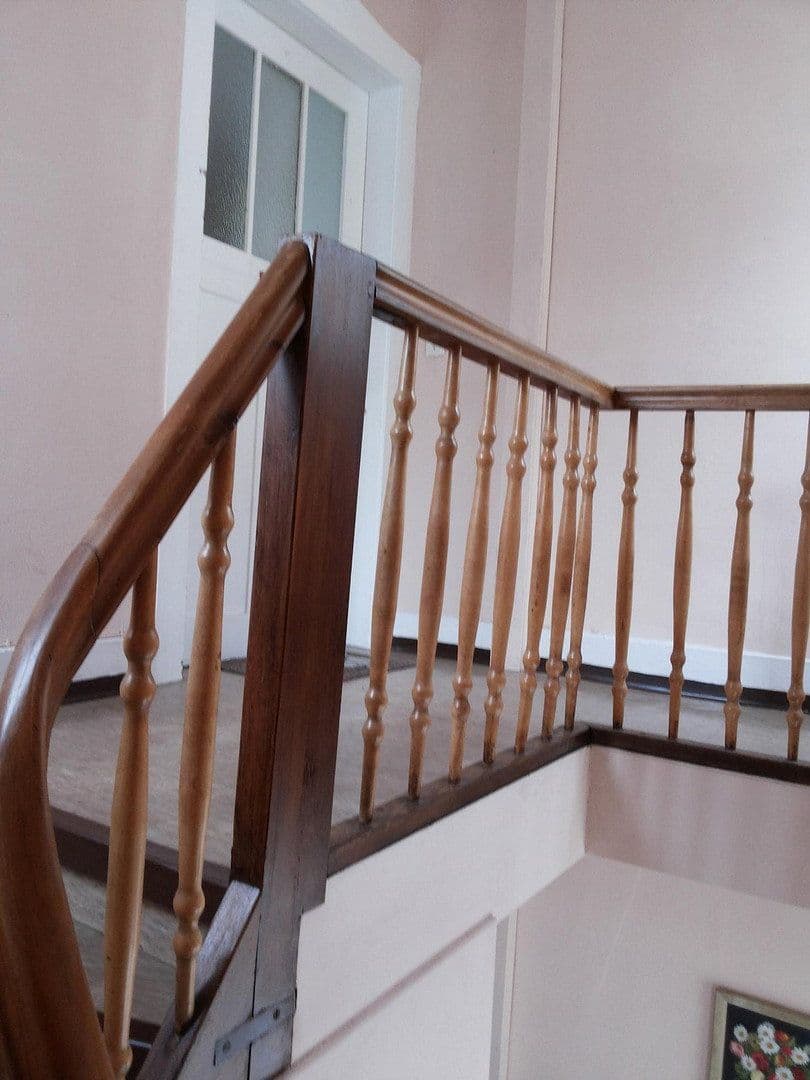 Predaj domu 240 m², pozemek 184 m², Hohenlohestr. 75, Bad Wildbad, Bádensko-Wurttembersko Predaj domu 240 m², pozemek 184 m², Hohenlohestr. 75, Bad Wildbad, Bádensko-Wurttembersko