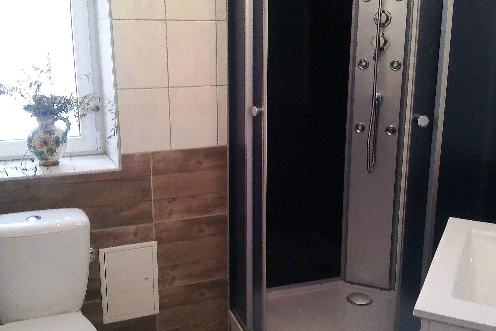 Predaj domu 240 m², pozemek 184 m², Hohenlohestr. 75, Bad Wildbad, Bádensko-Wurttembersko Predaj domu 240 m², pozemek 184 m², Hohenlohestr. 75, Bad Wildbad, Bádensko-Wurttembersko