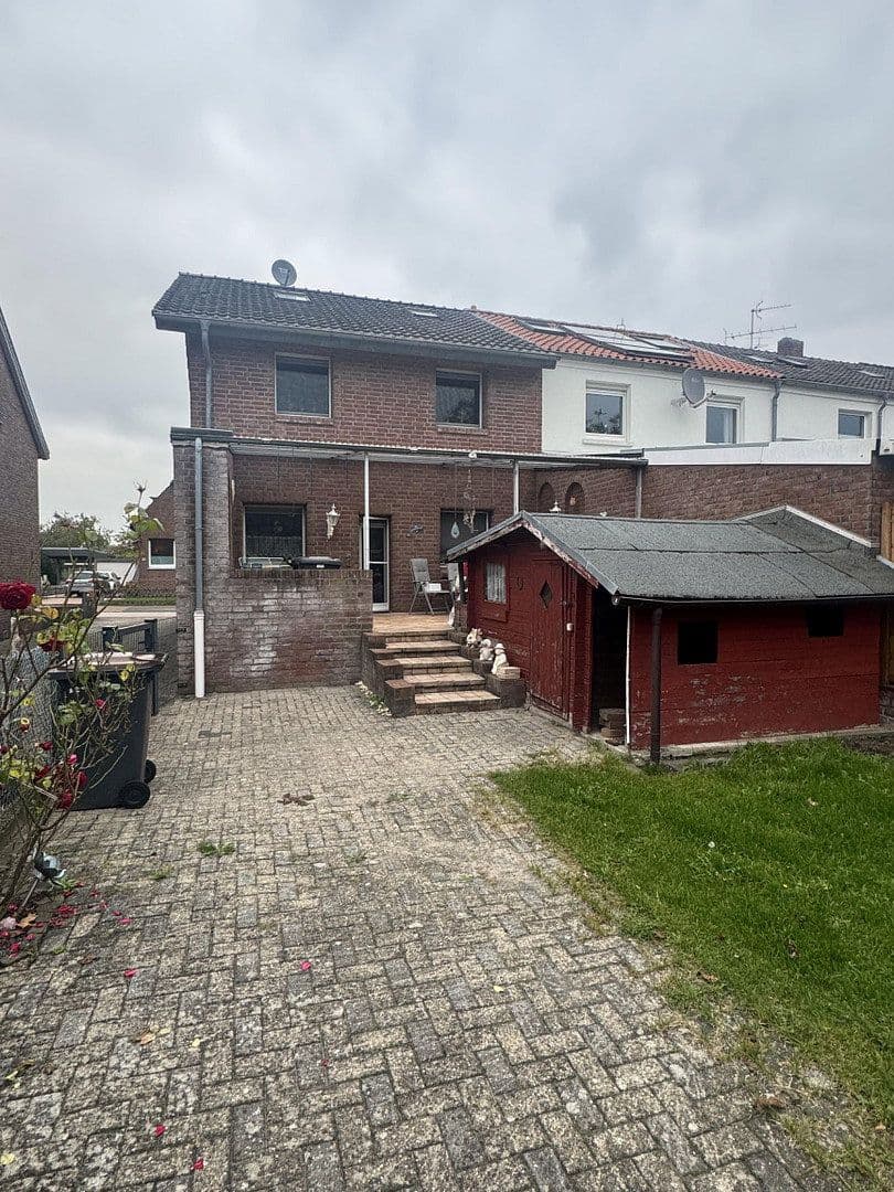 Predaj domu 110 m², pozemek 332 m², Emmerich am Rhein, Severné Porýnie - Westfálsko Predaj domu 110 m², pozemek 332 m², Emmerich am Rhein, Severné Porýnie - Westfálsko