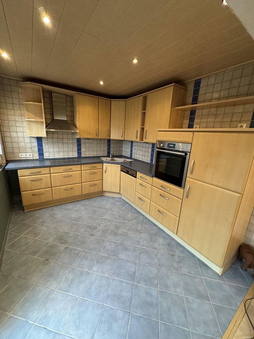 Predaj domu 110 m², pozemek 332 m², Emmerich am Rhein, Severné Porýnie - Westfálsko Predaj domu 110 m², pozemek 332 m², Emmerich am Rhein, Severné Porýnie - Westfálsko