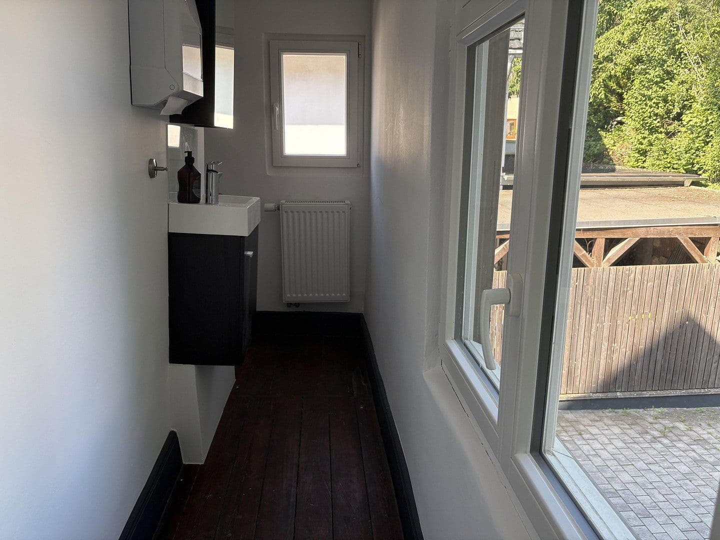 Prenájom kancelárie 190 m², Adolfstraße 143, Bad Schwalbach, Hesensko Prenájom kancelárie 190 m², Adolfstraße 143, Bad Schwalbach, Hesensko