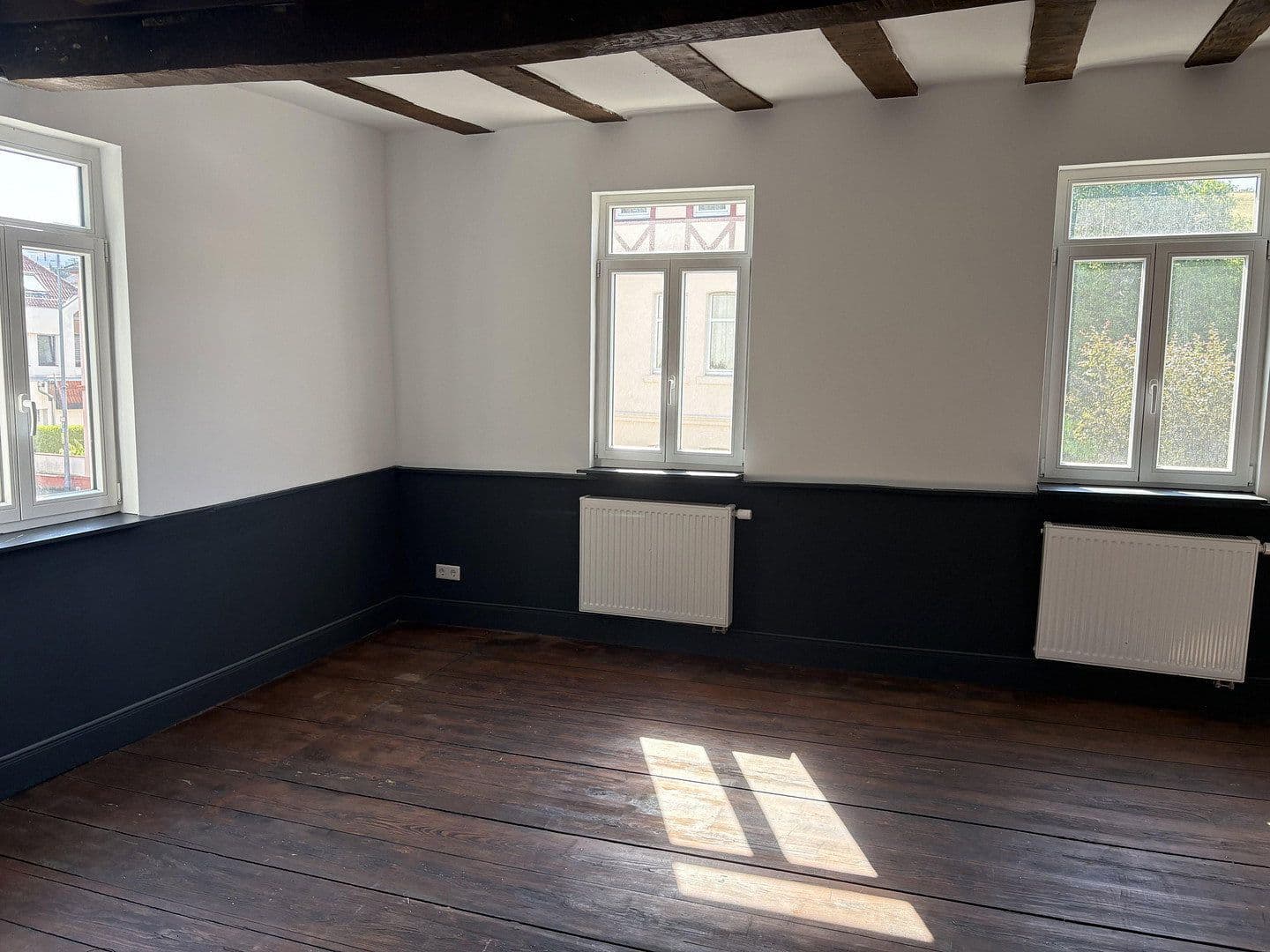 Prenájom kancelárie 190 m², Adolfstraße 143, Bad Schwalbach, Hesensko Prenájom kancelárie 190 m², Adolfstraße 143, Bad Schwalbach, Hesensko