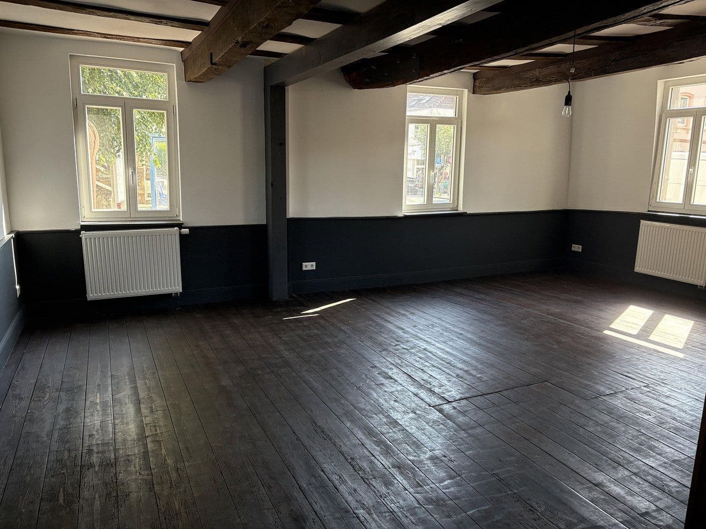 Prenájom kancelárie 190 m², Adolfstraße 143, Bad Schwalbach, Hesensko Prenájom kancelárie 190 m², Adolfstraße 143, Bad Schwalbach, Hesensko