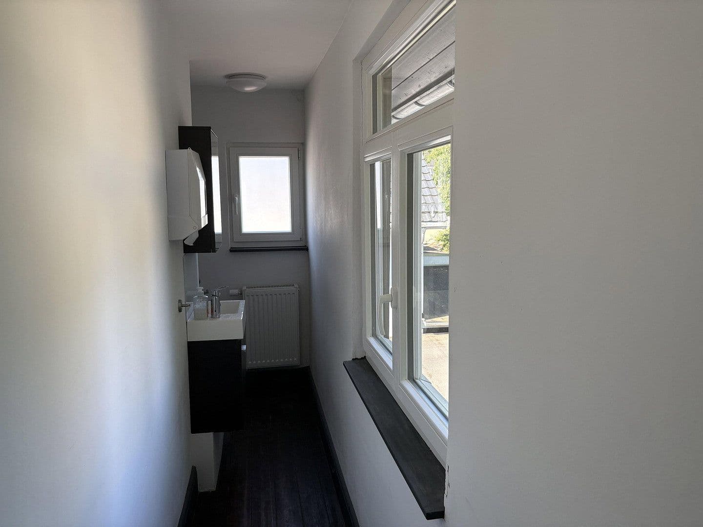 Prenájom kancelárie 190 m², Adolfstraße 143, Bad Schwalbach, Hesensko Prenájom kancelárie 190 m², Adolfstraße 143, Bad Schwalbach, Hesensko