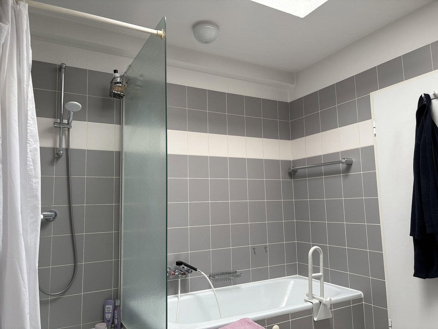 Predaj domu 160 m², pozemek 340 m², Hanau, Hesensko Predaj domu 160 m², pozemek 340 m², Hanau, Hesensko