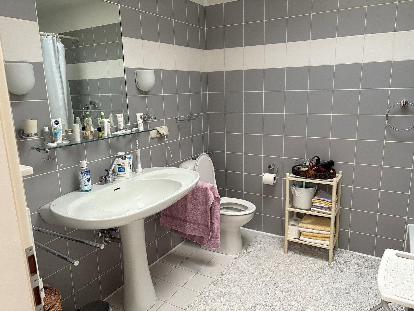 Predaj domu 160 m², pozemek 340 m², Hanau, Hesensko Predaj domu 160 m², pozemek 340 m², Hanau, Hesensko