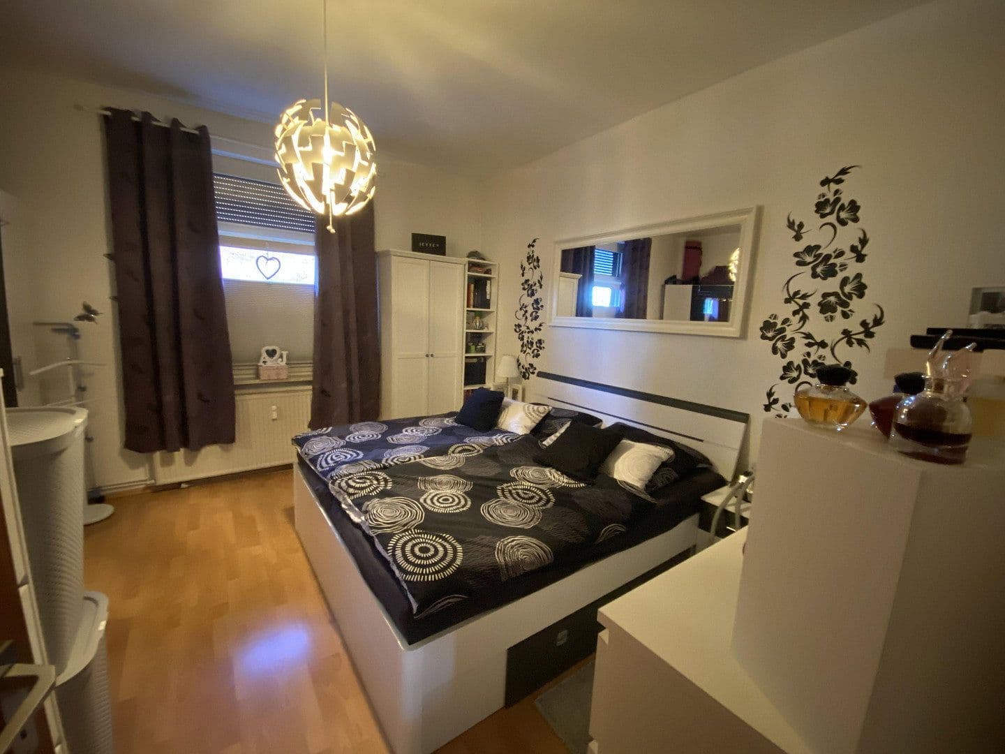 Predaj domu 201 m², pozemek 165 m², Oberhausen, Severné Porýnie - Westfálsko Predaj domu 201 m², pozemek 165 m², Oberhausen, Severné Porýnie - Westfálsko