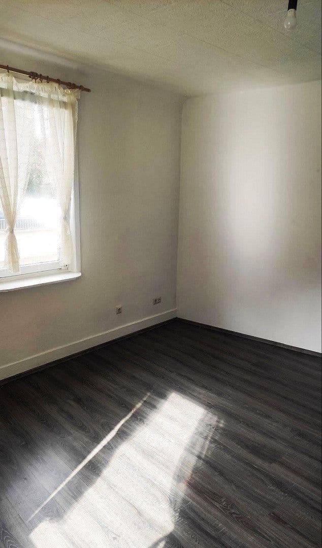 Prenájom bytu 1-izbový 40 m², Hohenlohestrasse 75, Bad Wildbad, Bádensko-Wurttembersko Prenájom bytu 1-izbový 40 m², Hohenlohestrasse 75, Bad Wildbad, Bádensko-Wurttembersko