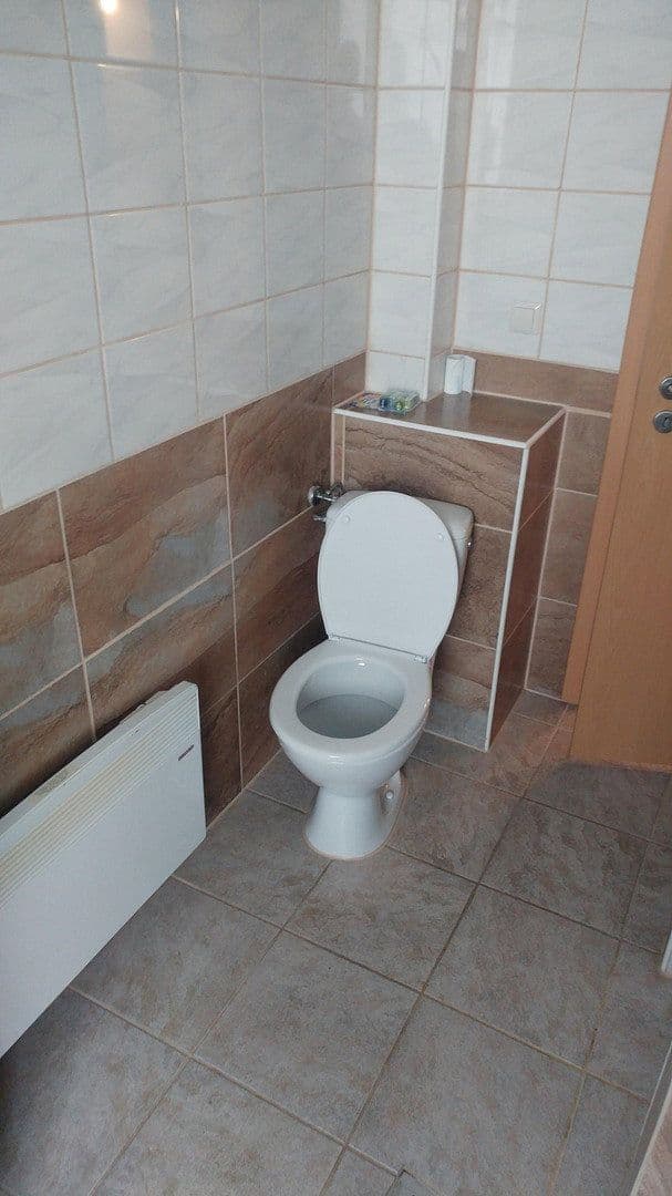 Prenájom bytu 1-izbový 40 m², Hohenlohestrasse 75, Bad Wildbad, Bádensko-Wurttembersko Prenájom bytu 1-izbový 40 m², Hohenlohestrasse 75, Bad Wildbad, Bádensko-Wurttembersko