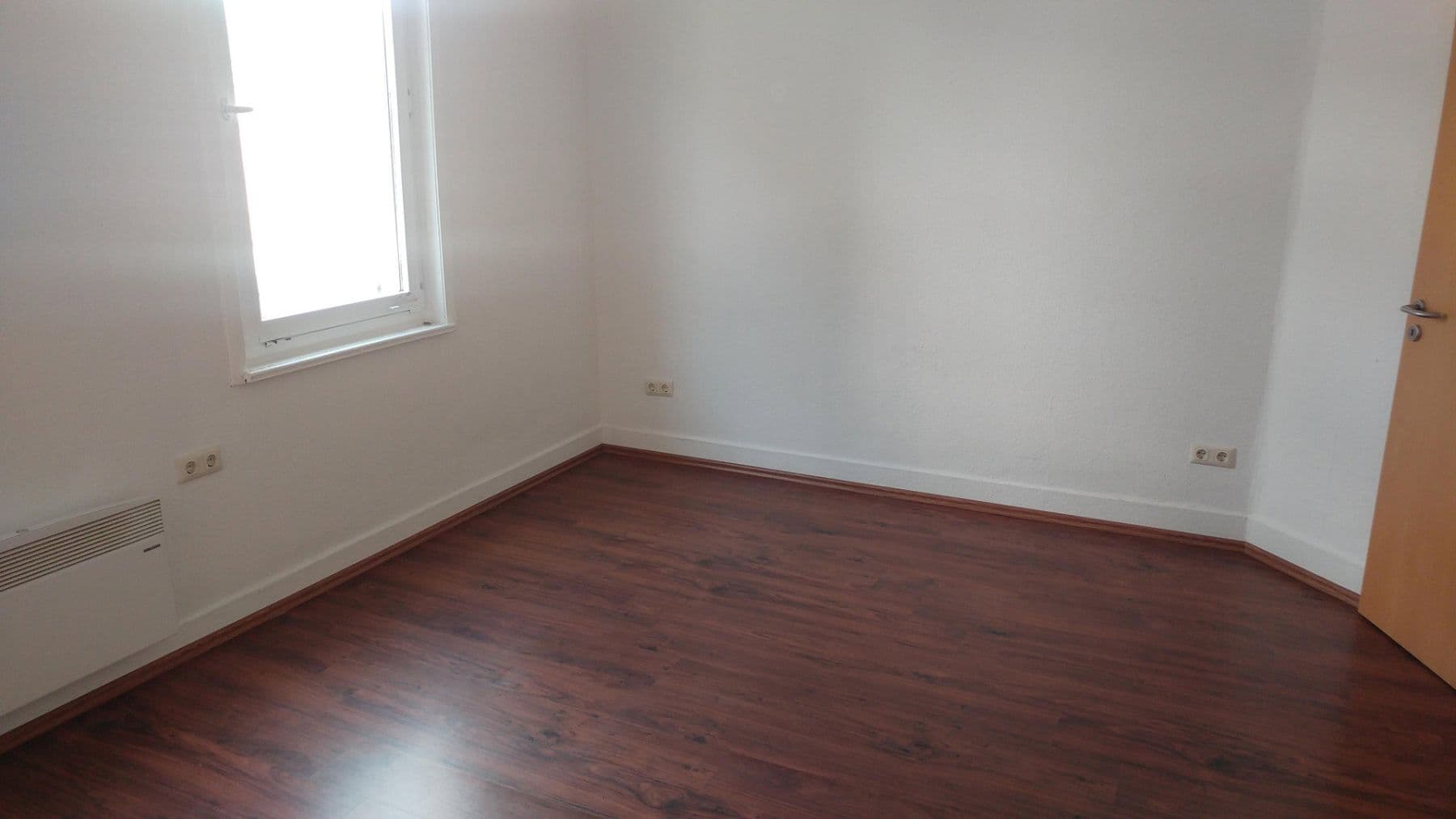 Prenájom bytu 1-izbový 40 m², Hohenlohestrasse 75, Bad Wildbad, Bádensko-Wurttembersko Prenájom bytu 1-izbový 40 m², Hohenlohestrasse 75, Bad Wildbad, Bádensko-Wurttembersko