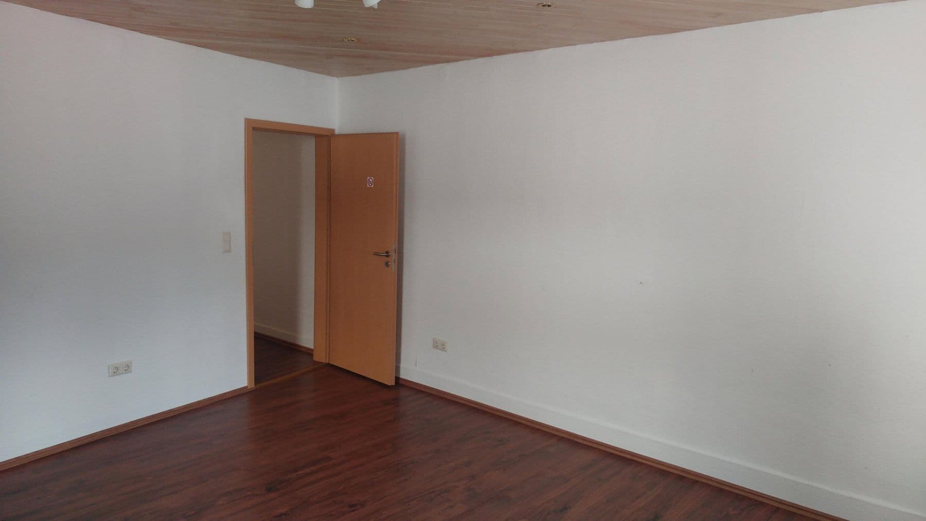Prenájom bytu 1-izbový 40 m², Hohenlohestrasse 75, Bad Wildbad, Bádensko-Wurttembersko Prenájom bytu 1-izbový 40 m², Hohenlohestrasse 75, Bad Wildbad, Bádensko-Wurttembersko