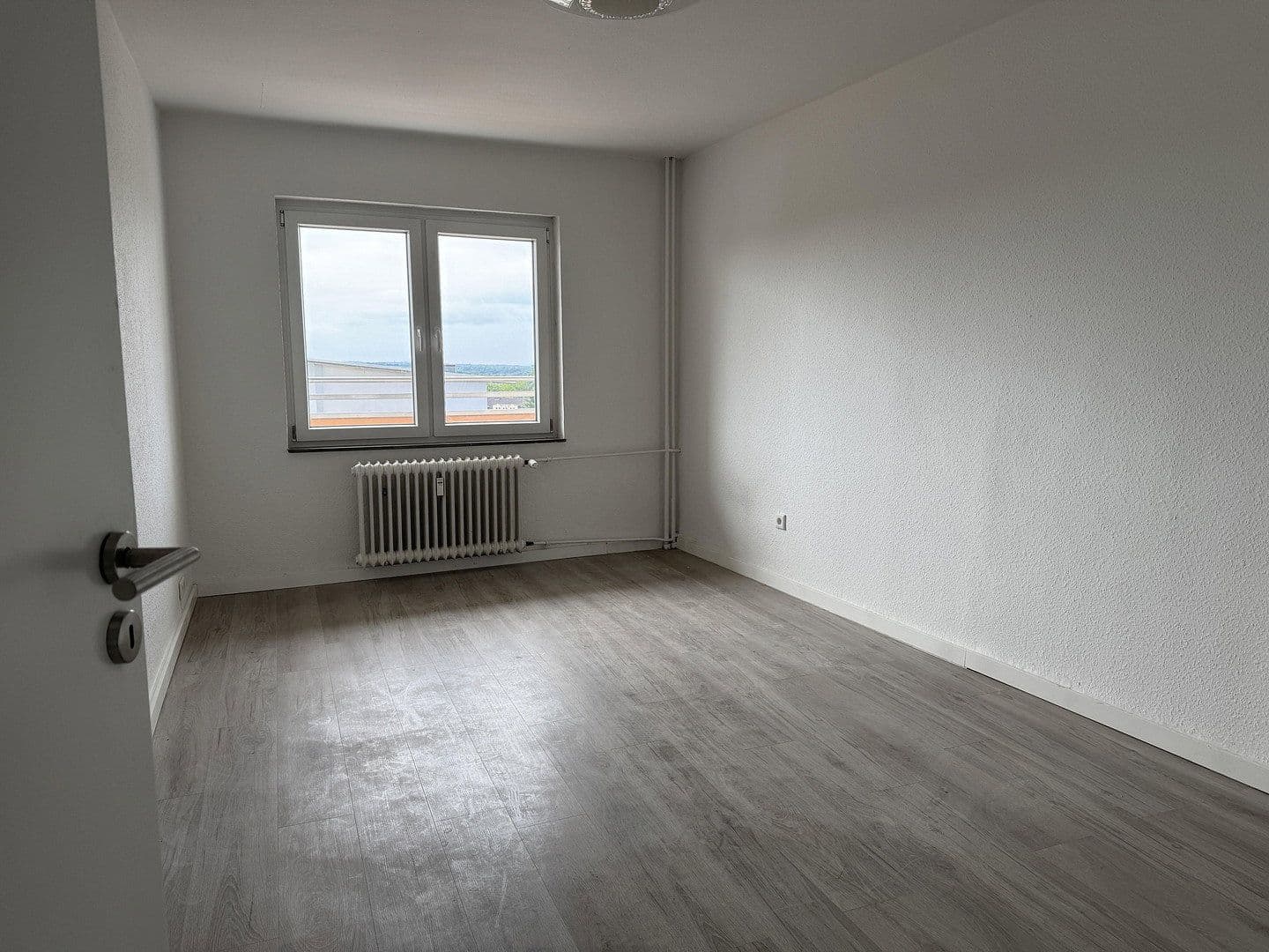 Prenájom bytu 2-izbový 50 m², Mettmann, Severné Porýnie - Westfálsko Prenájom bytu 2-izbový 50 m², Mettmann, Severné Porýnie - Westfálsko
