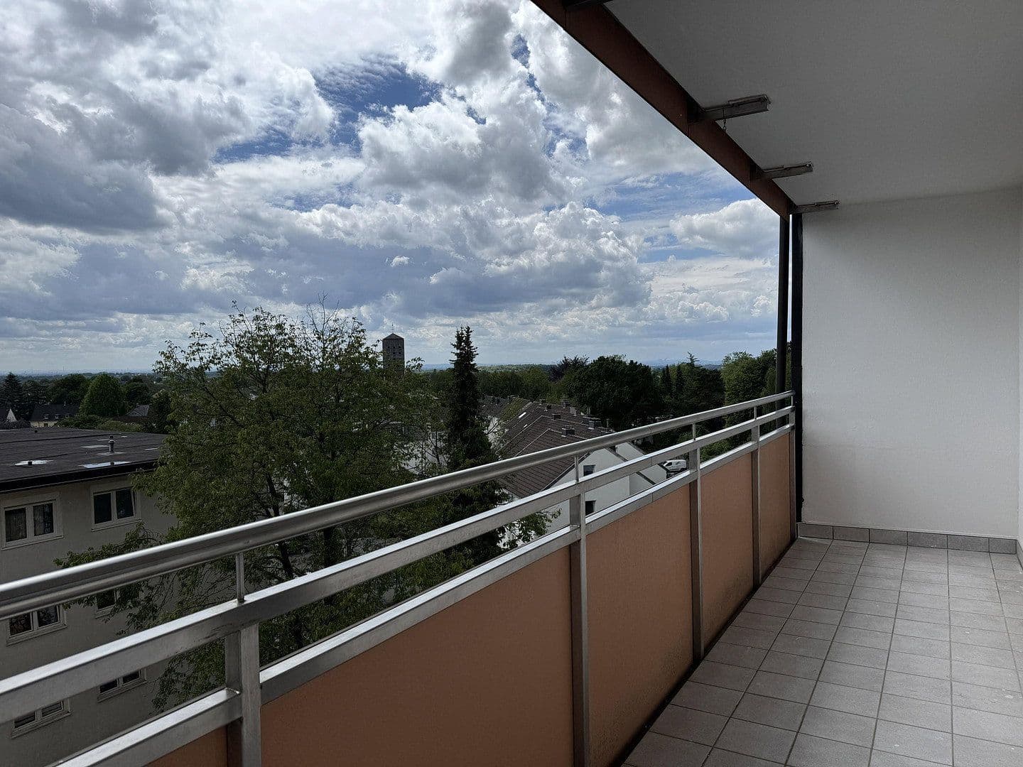 Prenájom bytu 2-izbový 50 m², Mettmann, Severné Porýnie - Westfálsko Prenájom bytu 2-izbový 50 m², Mettmann, Severné Porýnie - Westfálsko