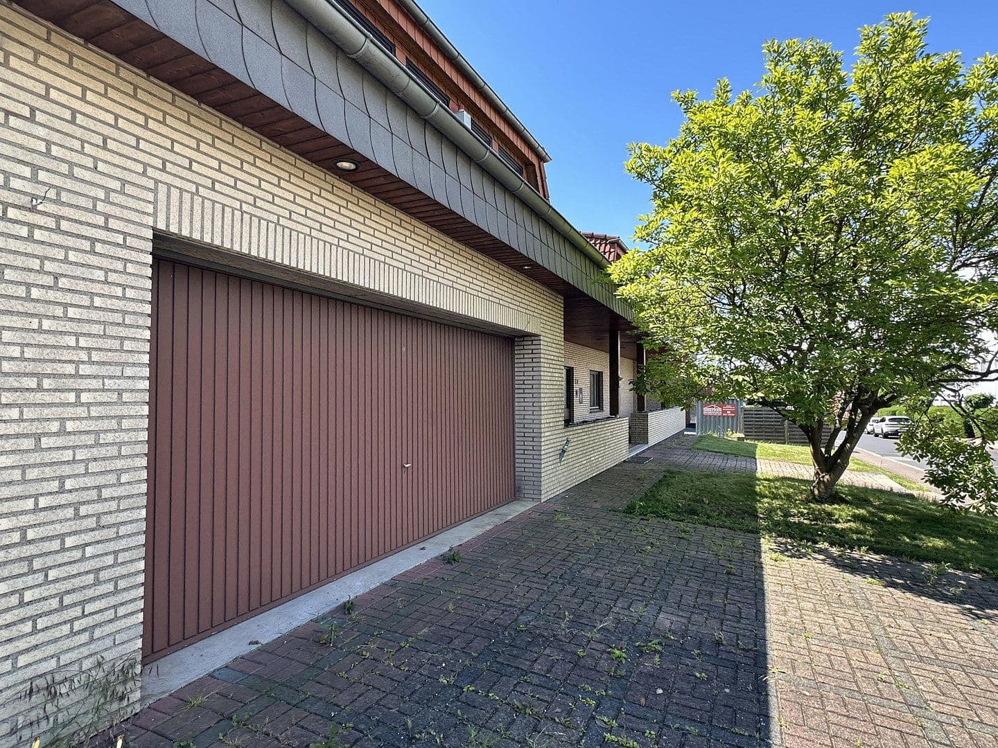 Predaj domu 300 m², pozemek 3.400 m², An den Lindenbäumen 58, Fuldabrück, Hesensko Predaj domu 300 m², pozemek 3.400 m², An den Lindenbäumen 58, Fuldabrück, Hesensko