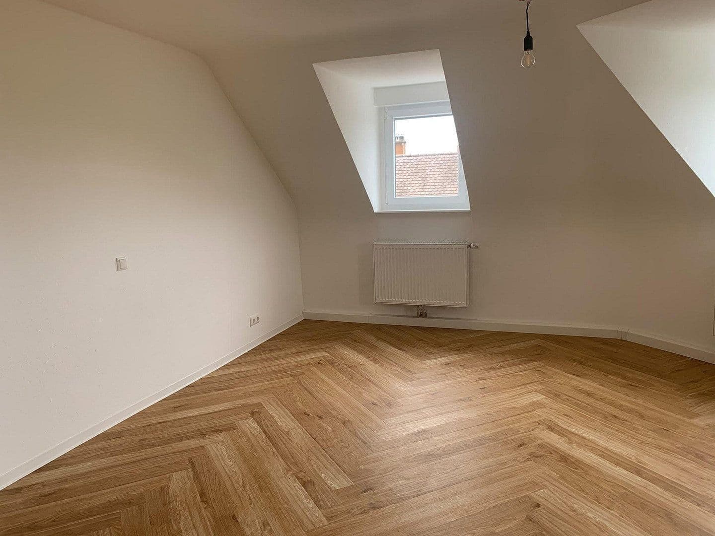 Prenájom bytu 2-izbový 60 m², Kaiserallee 31, Karlsruhe, Bádensko-Wurttembersko Prenájom bytu 2-izbový 60 m², Kaiserallee 31, Karlsruhe, Bádensko-Wurttembersko