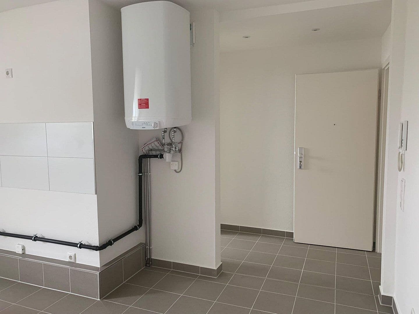 Prenájom bytu 2-izbový 60 m², Kaiserallee 31, Karlsruhe, Bádensko-Wurttembersko Prenájom bytu 2-izbový 60 m², Kaiserallee 31, Karlsruhe, Bádensko-Wurttembersko
