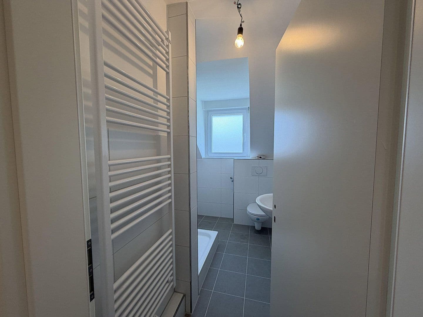 Prenájom bytu 2-izbový 60 m², Kaiserallee 31, Karlsruhe, Bádensko-Wurttembersko Prenájom bytu 2-izbový 60 m², Kaiserallee 31, Karlsruhe, Bádensko-Wurttembersko