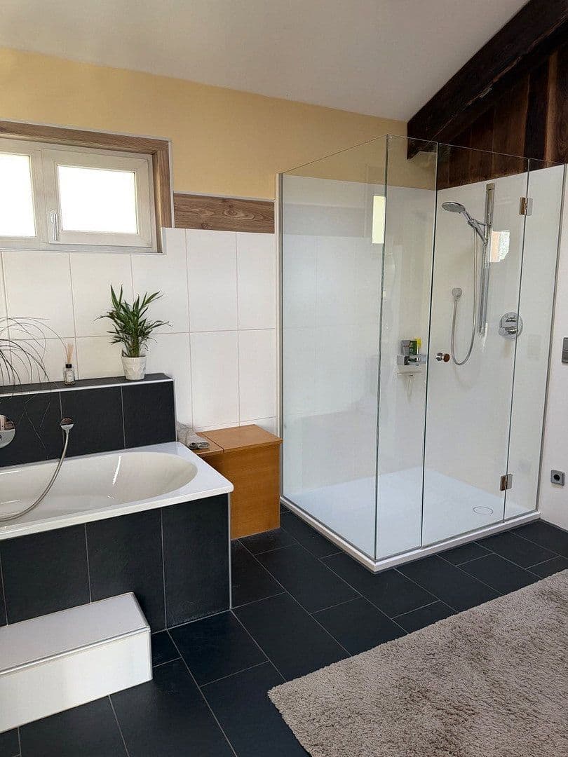 Predaj domu 180 m², pozemek 1.027 m², Rohrbach-Berg, Horné Rakúsko Predaj domu 180 m², pozemek 1.027 m², Rohrbach-Berg, Horné Rakúsko