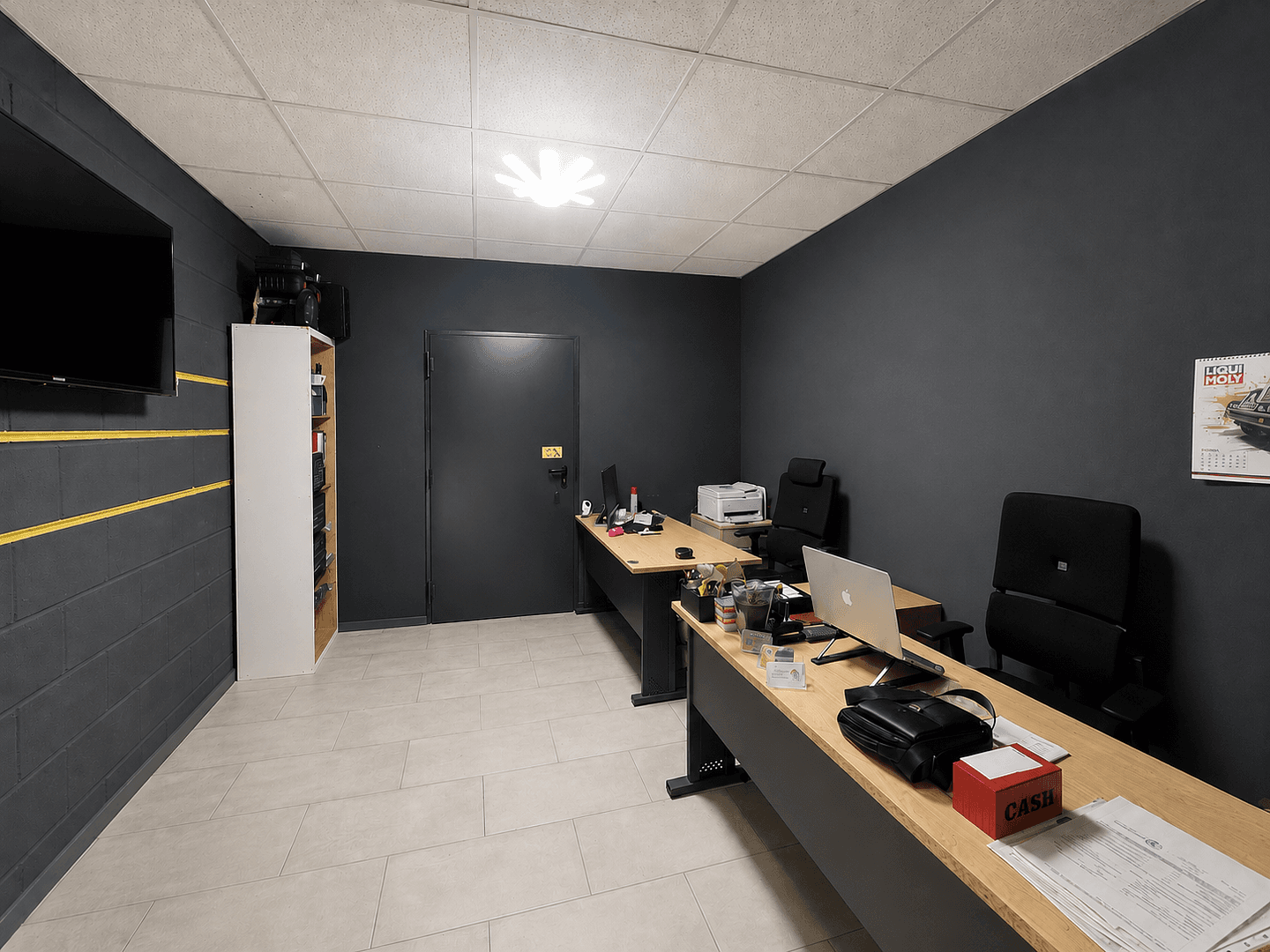 Prenájom nebytového priestoru 210 m², Georg-Fischer-Straße 32, Singen (Hohentwiel), Bádensko-Wurttembersko Prenájom nebytového priestoru 210 m², Georg-Fischer-Straße 32, Singen (Hohentwiel), Bádensko-Wurttembersko