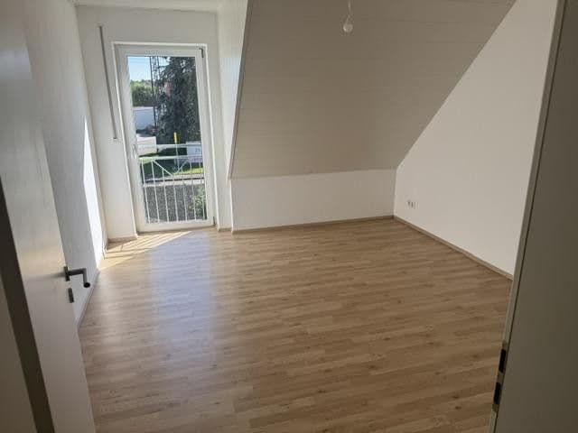 Predaj domu 150 m², pozemek 375 m², Frühlingsstraße 18, Schrobenhausen, Bavorsko Predaj domu 150 m², pozemek 375 m², Frühlingsstraße 18, Schrobenhausen, Bavorsko