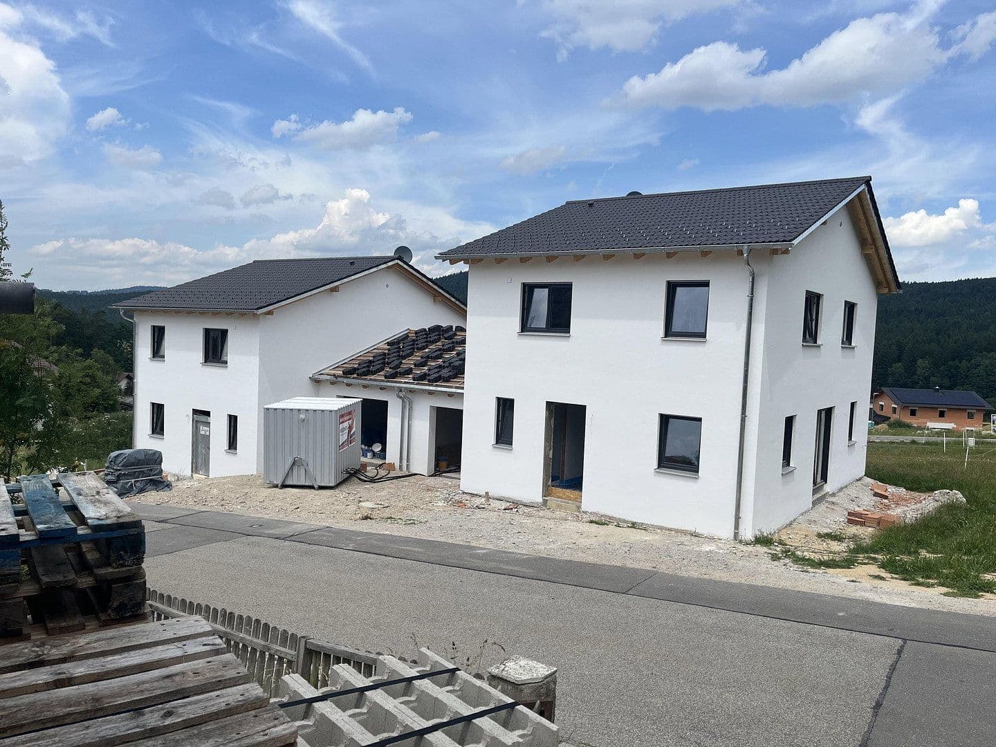 Predaj domu 133 m², pozemek 628 m², Geigen 111, Willmering, Bavorsko Predaj domu 133 m², pozemek 628 m², Geigen 111, Willmering, Bavorsko