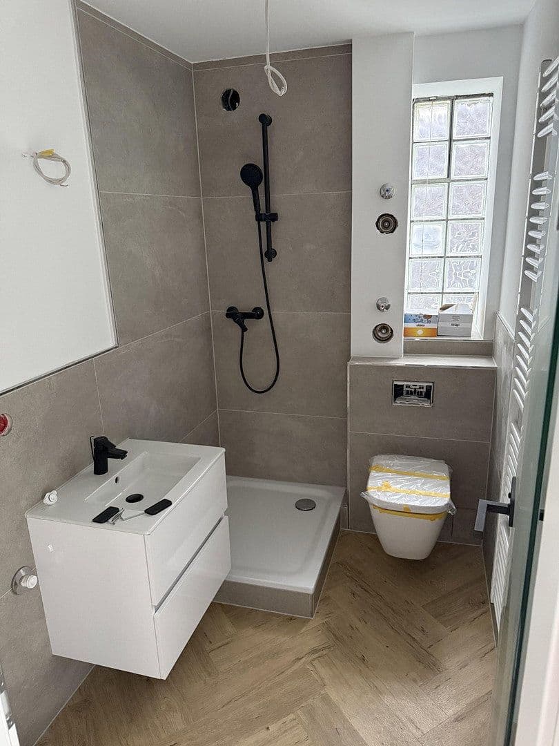 Prenájom bytu 2-izbový 38 m², Köln, Severné Porýnie - Westfálsko Prenájom bytu 2-izbový 38 m², Köln, Severné Porýnie - Westfálsko